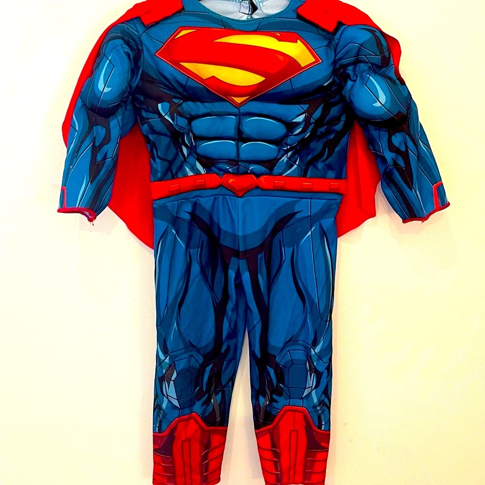 Superman Muscle Costume w/ Detachable Cape Size 2/3 (pls read full description)